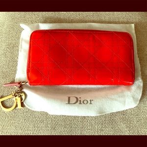 Dior wallet